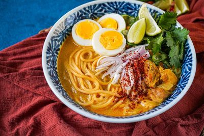 Ohn No Khao Swè