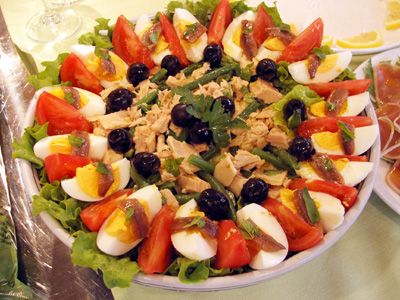 Salade Niçoise with Seared Tuna